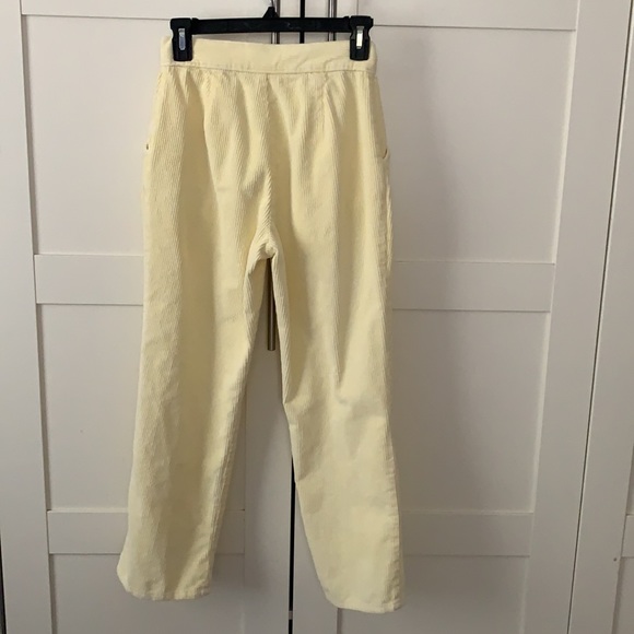 🎉 BOGO! 2/$12! Urban Outfitters Urban Renewal Cordoruys - Picture 5 of 10